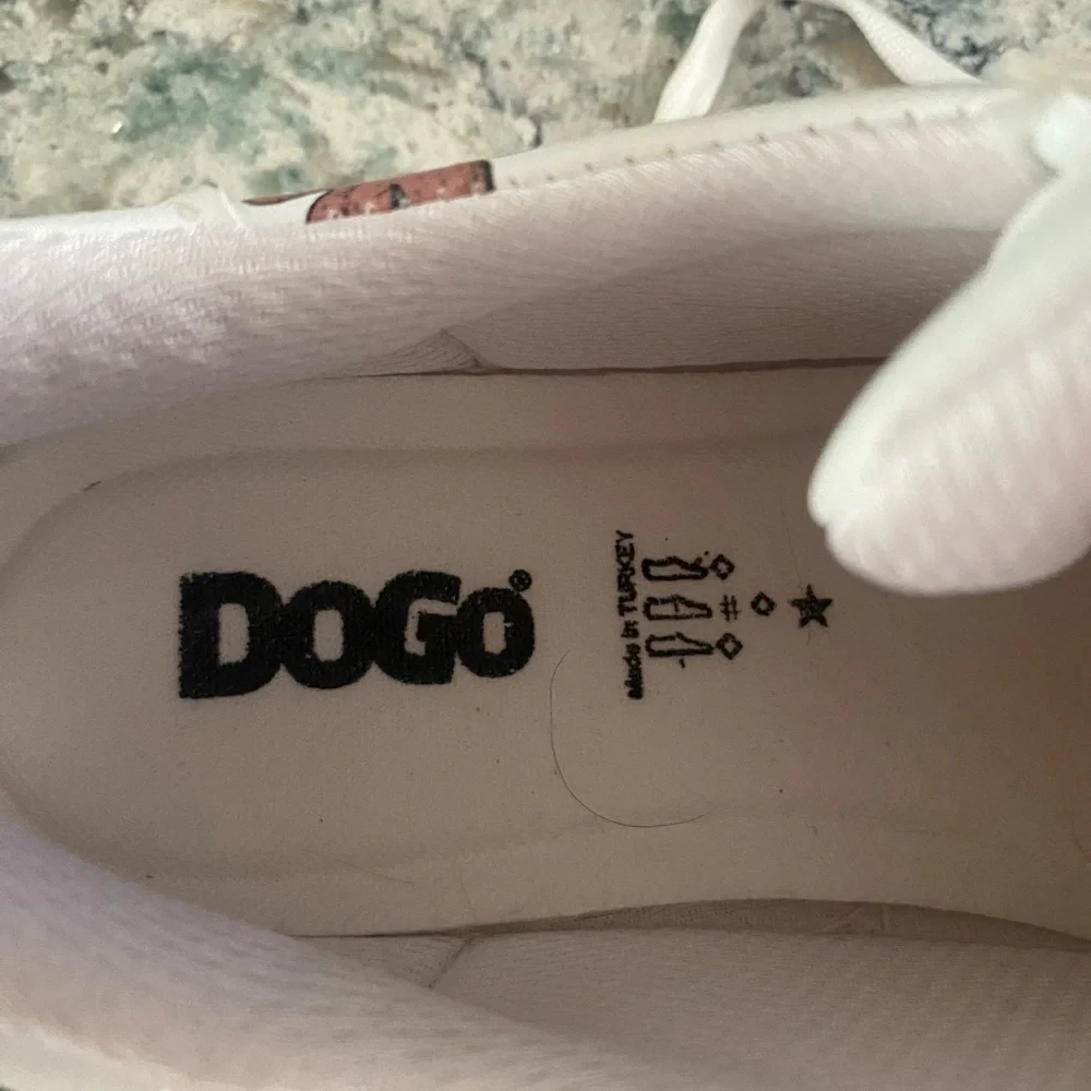 DOGO “Magic in the Air” Bird & Floral Art Sneakers SZ 8.5 - Picture 7 of 9